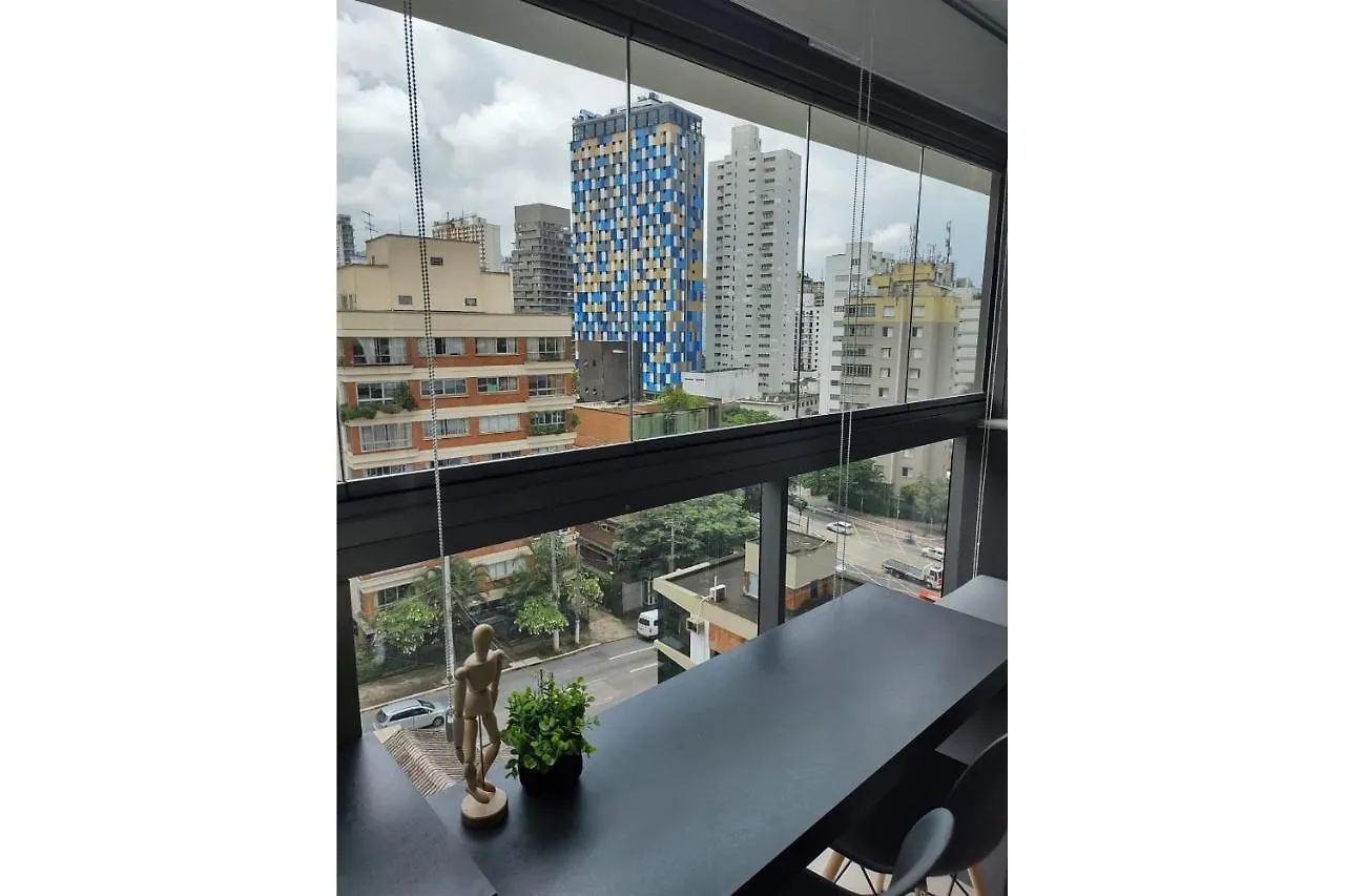 Housi Oscar Freire Apartman